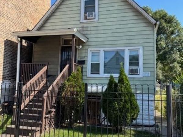 6037 S Racine Avenue, Chicago, IL 60636