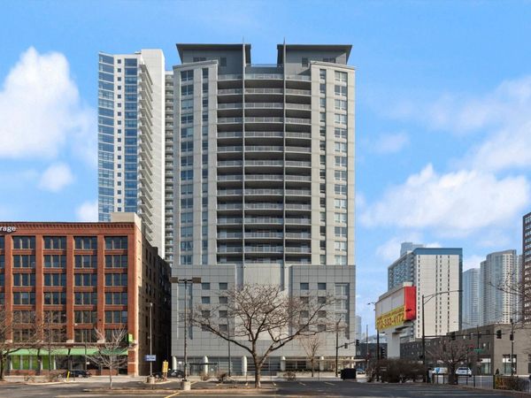 330 W Grand Avenue, Unit 1107, Chicago, IL 60654