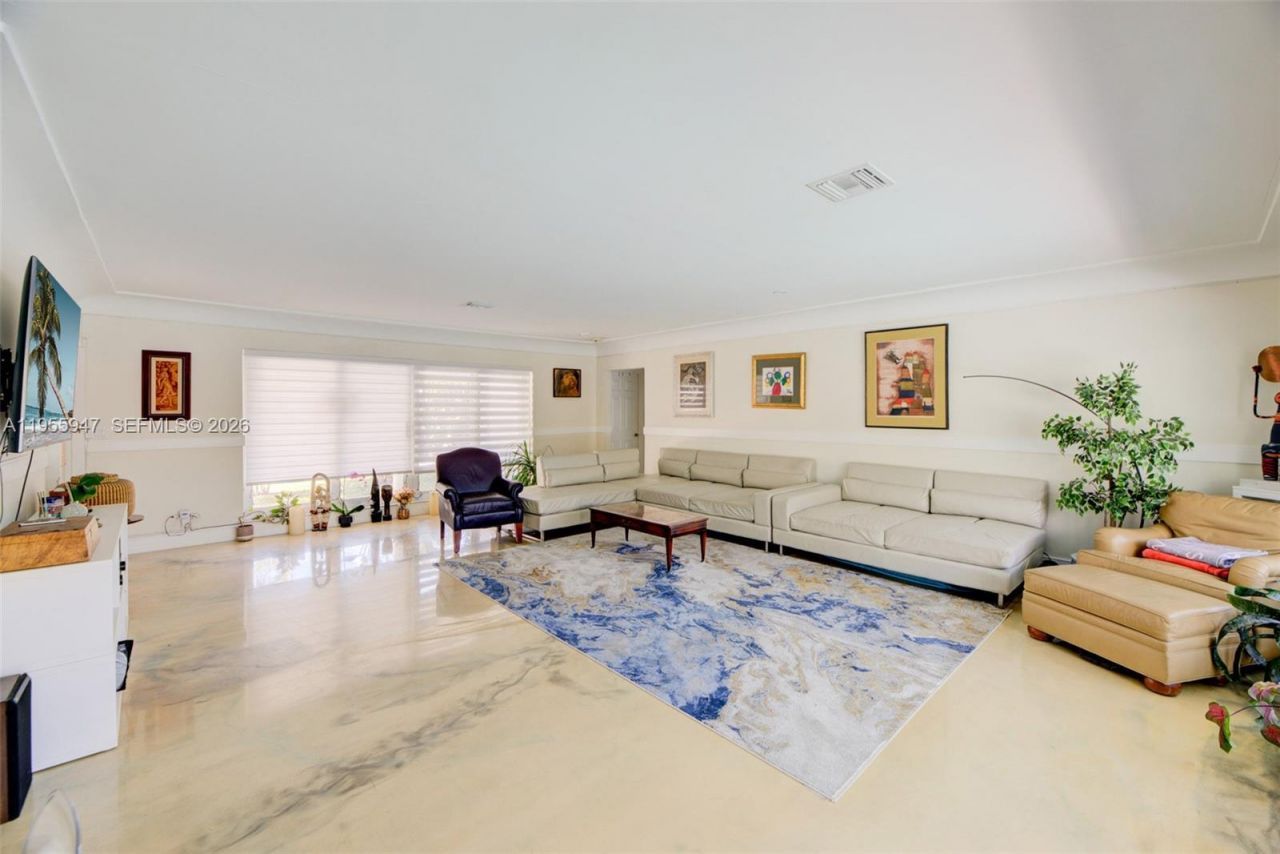 416 N Rainbow Dr , Hollywood, FL 33021 Photo