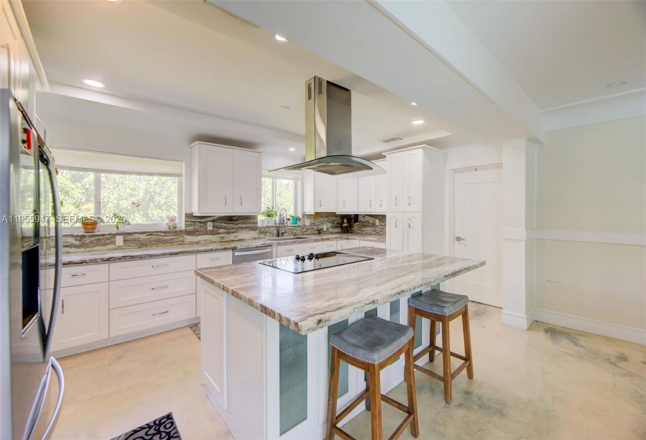 416 N Rainbow Dr , Hollywood, FL 33021 Photo