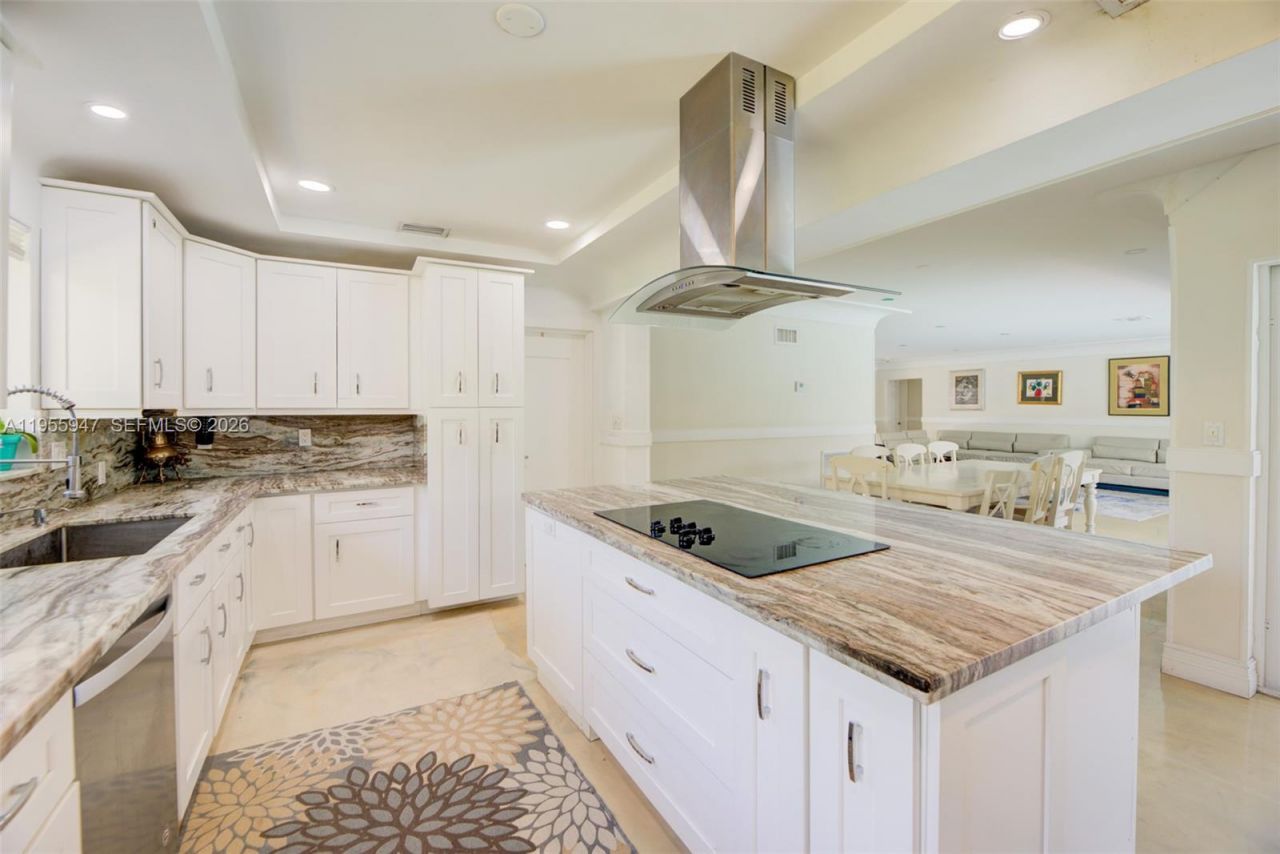 416 N Rainbow Dr , Hollywood, FL 33021 Photo