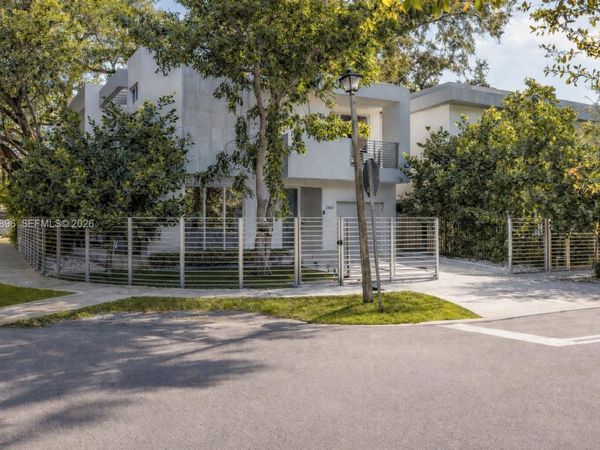 2851 SW 33rd Ct , Unit 2851, Miami, FL 33133