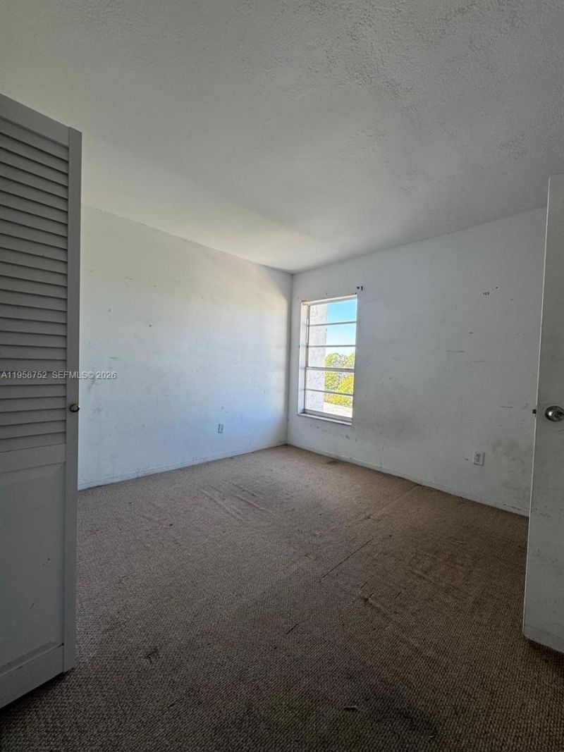 7801 NE 4th Ct , Unit 516, Miami, FL 33138 Photo