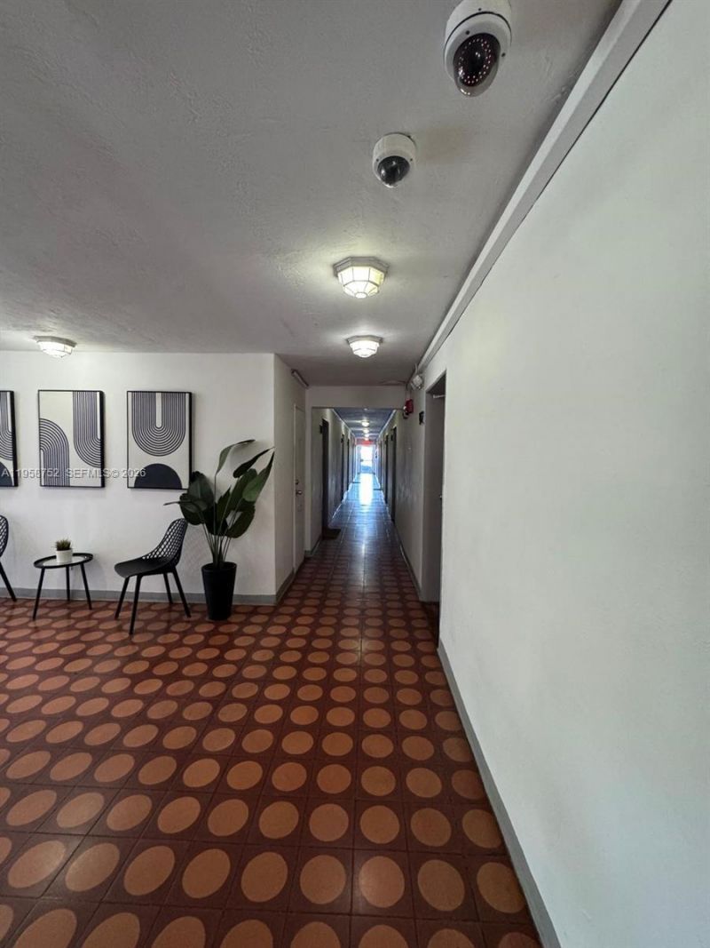 7801 NE 4th Ct , Unit 516, Miami, FL 33138 Photo