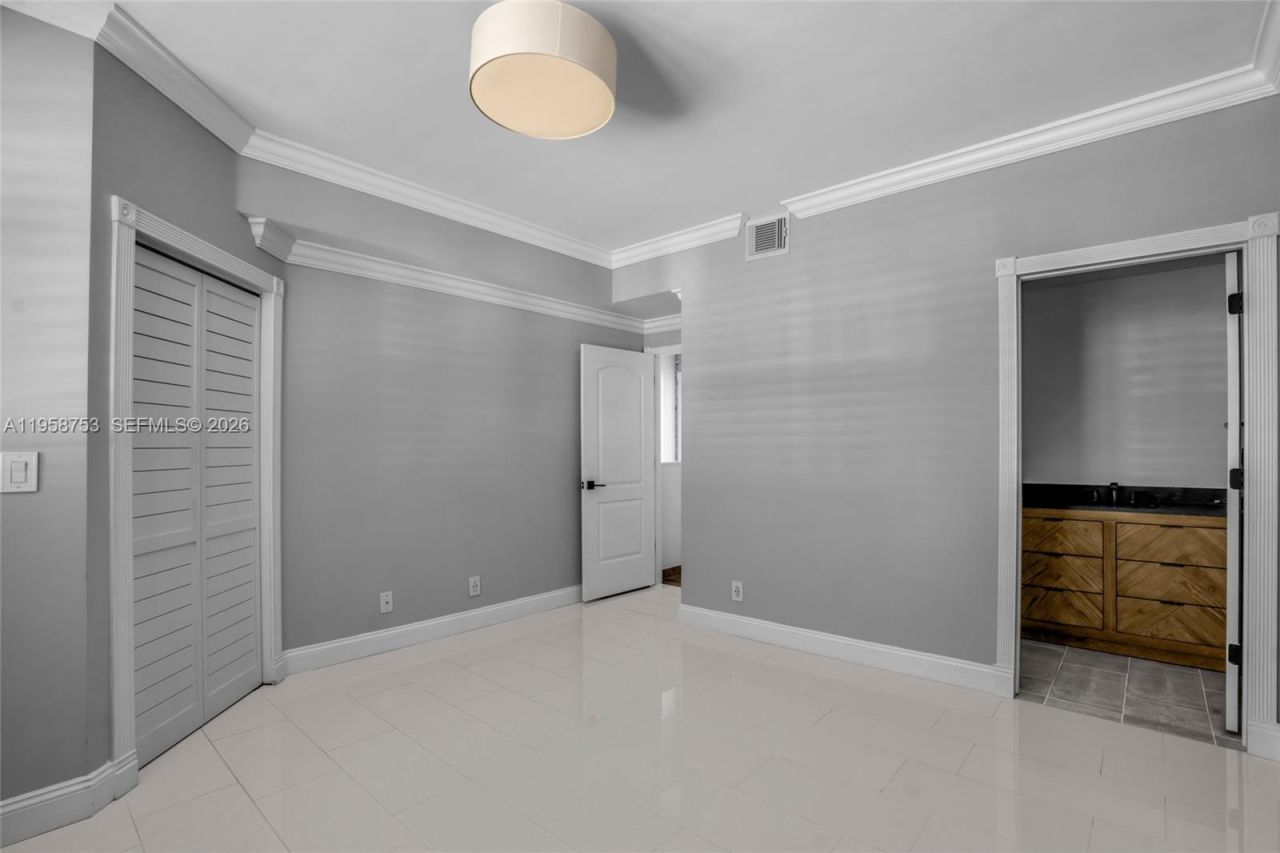 1231 Sorrento Dr , Unit 1231, Weston, FL 33326 Photo