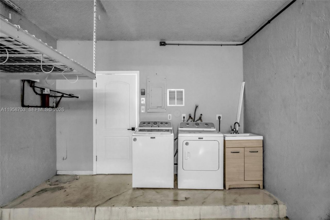 1231 Sorrento Dr , Unit 1231, Weston, FL 33326 Photo