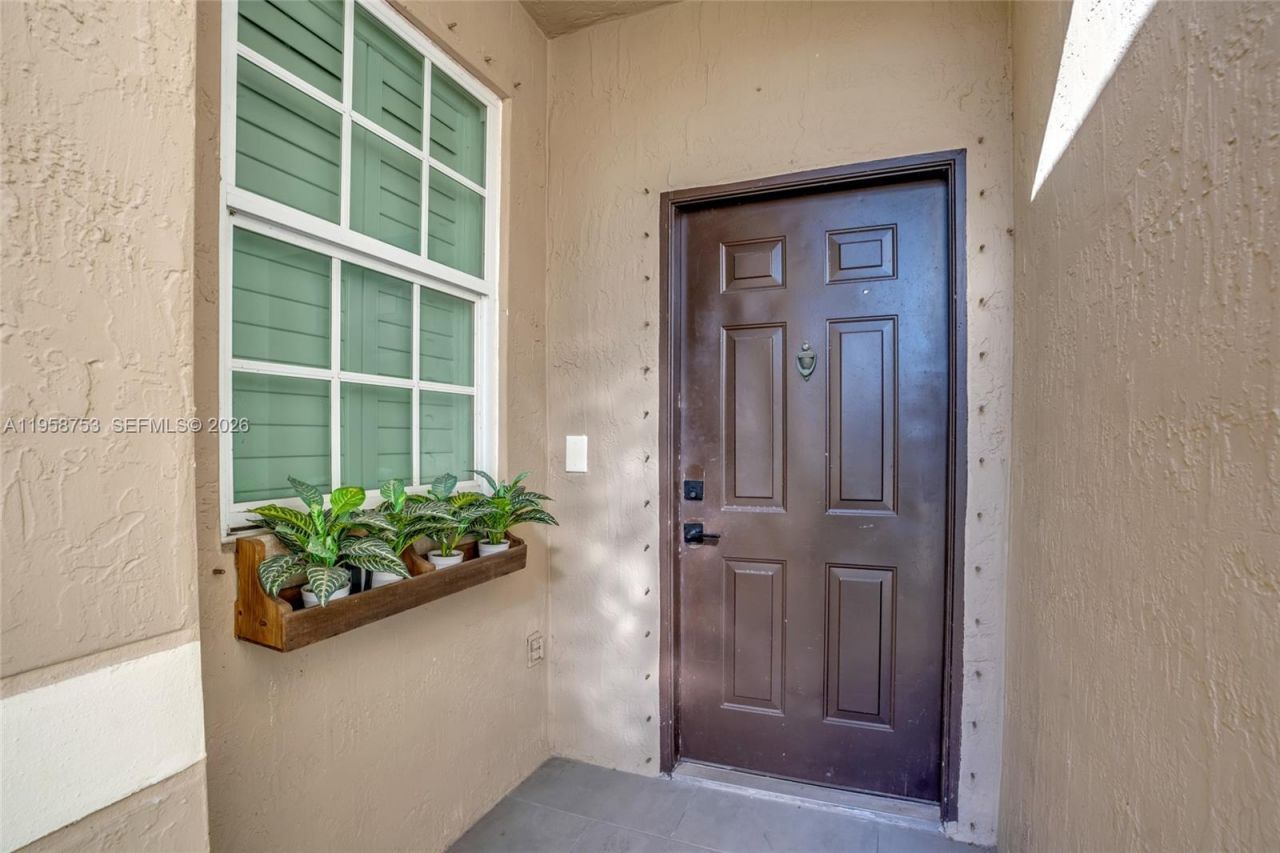 1231 Sorrento Dr , Unit 1231, Weston, FL 33326 Photo