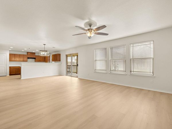 924 Oatmeal DR, Pflugerville, TX 78660