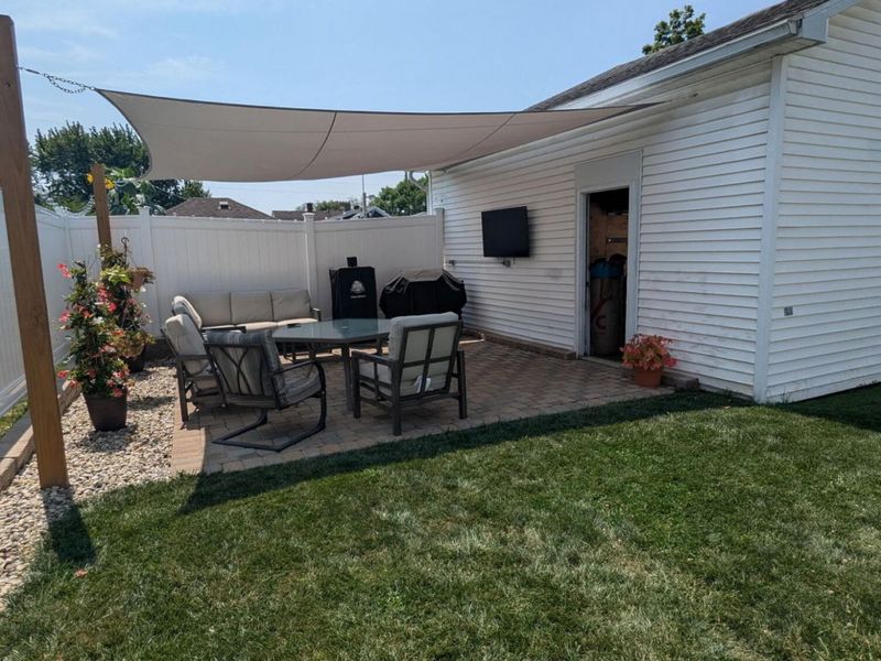 326 N Perry Street, Saint Marys, OH 45885 Photo 3