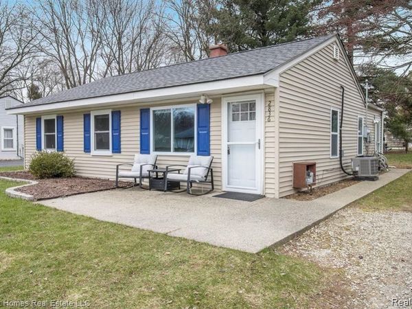 2836 EDNA JANE Drive, Auburn Hills, MI 48326
