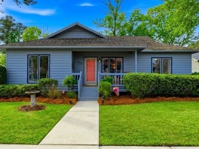 804 Victoria Ct., Murrells Inlet, SC 29576