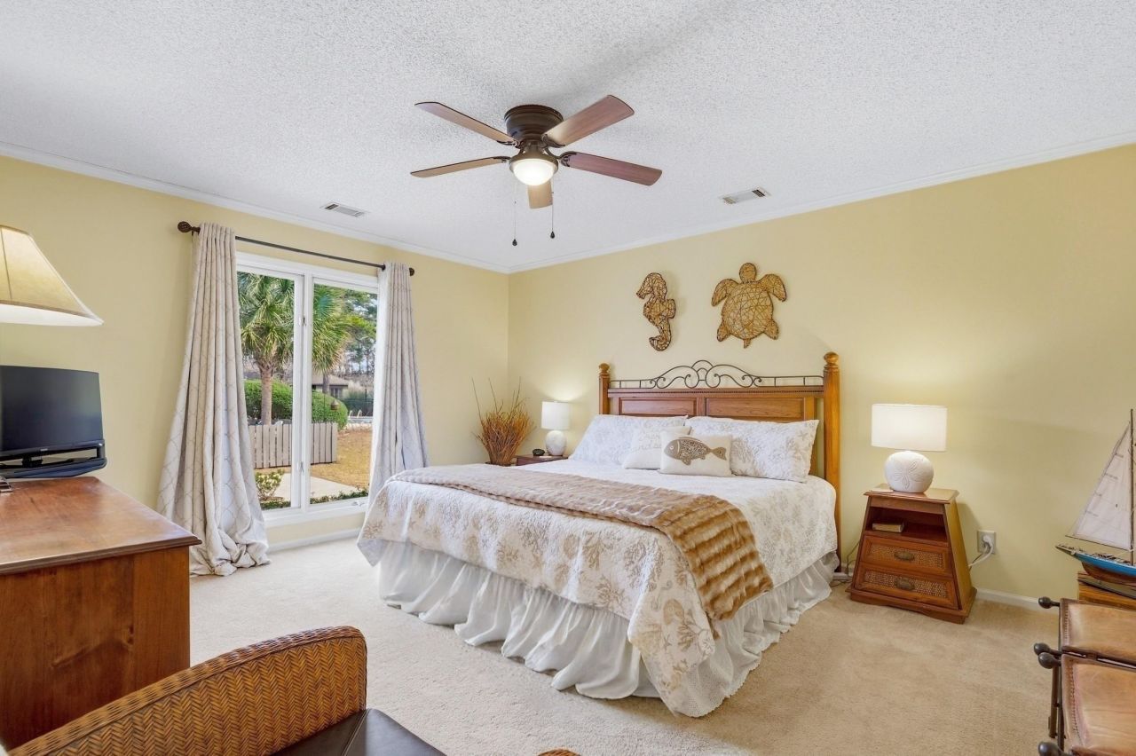 804 Victoria Ct. Photo 13