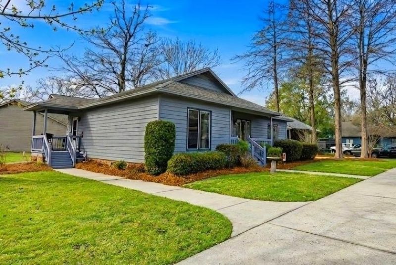 804 Victoria Ct. Photo 26