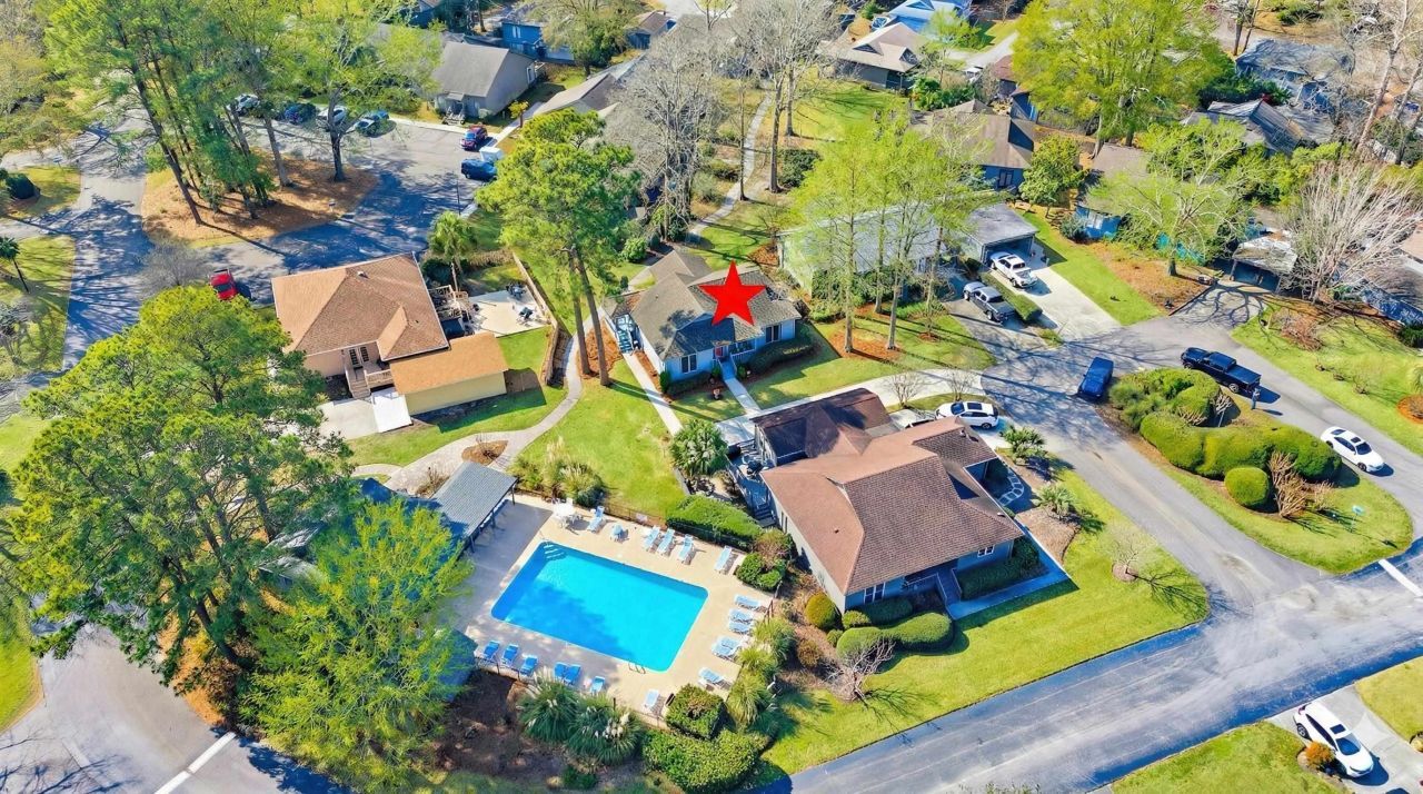 804 Victoria Ct. Photo 31