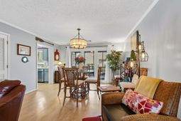 804 Victoria Ct. photo 4