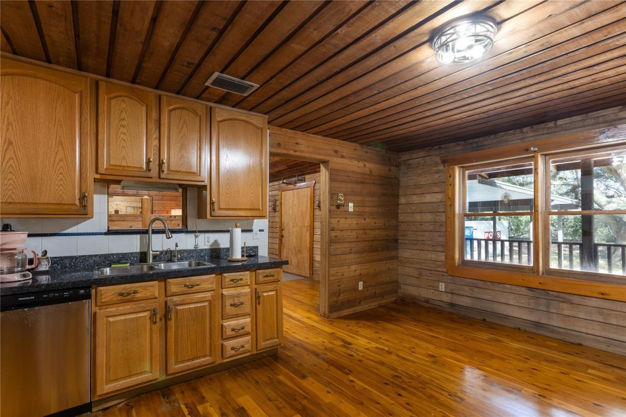 6892 Swain Road, Sorrento, FL 32776 Photo