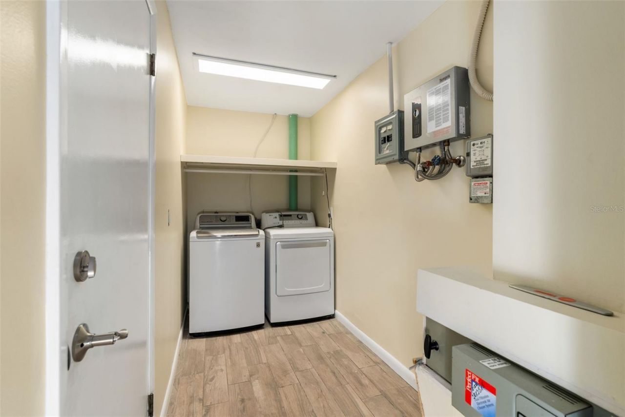 900 NW Snug Harbor Road, Crystal River, FL 34428 Photo