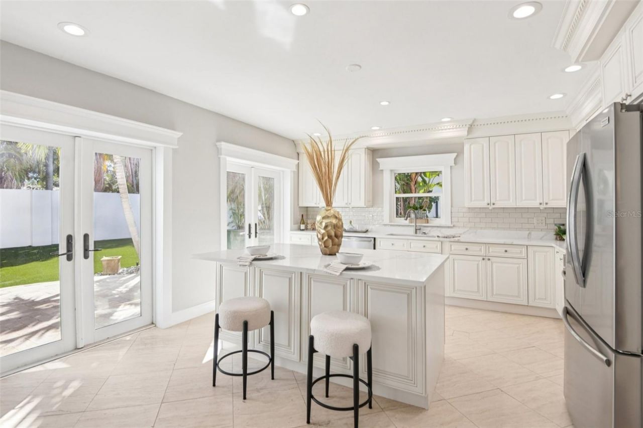 104 Palmera Boulevard Ne, Saint Petersburg, FL 33704 Photo