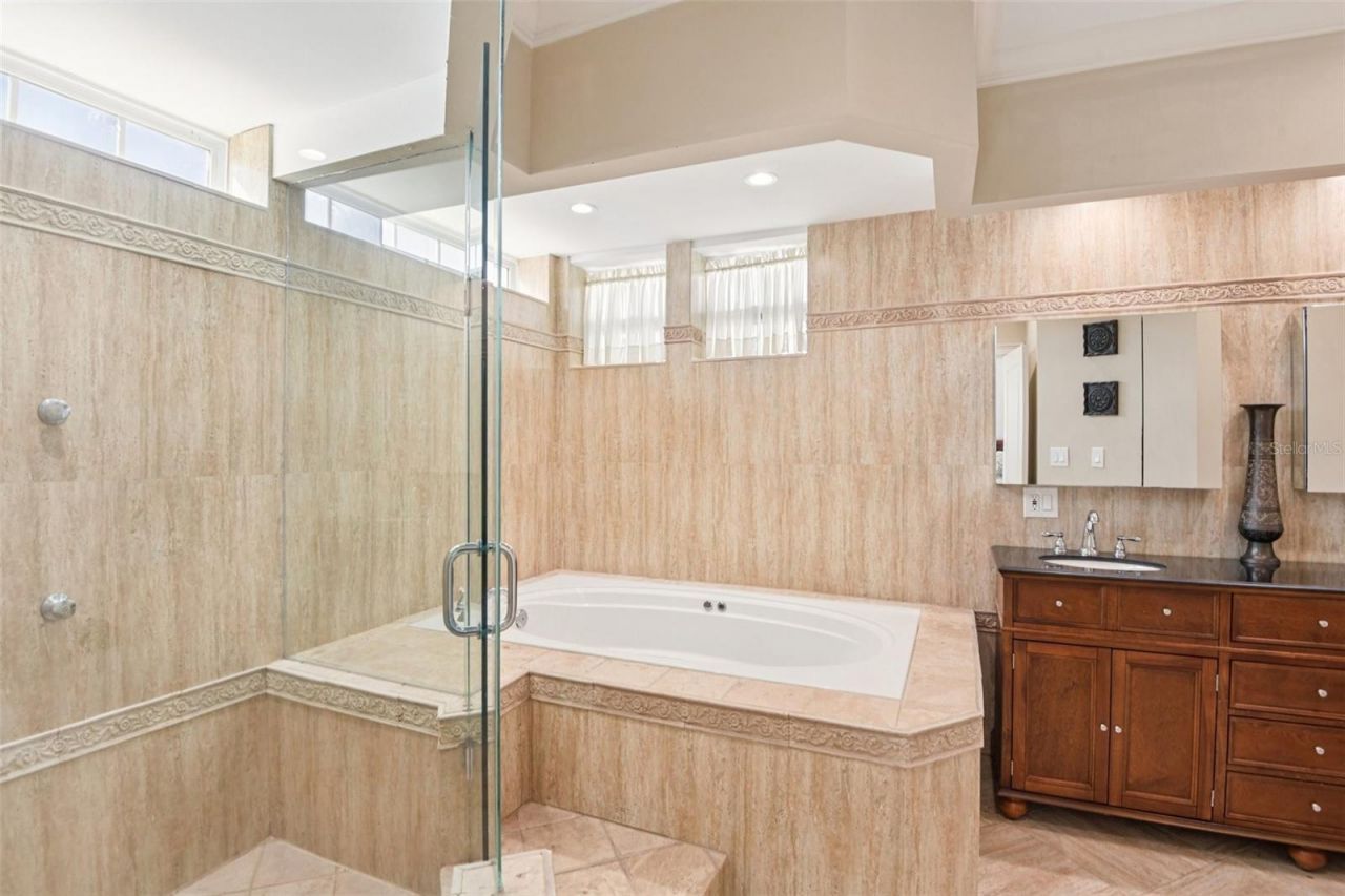 104 Palmera Boulevard Ne, Saint Petersburg, FL 33704 Photo