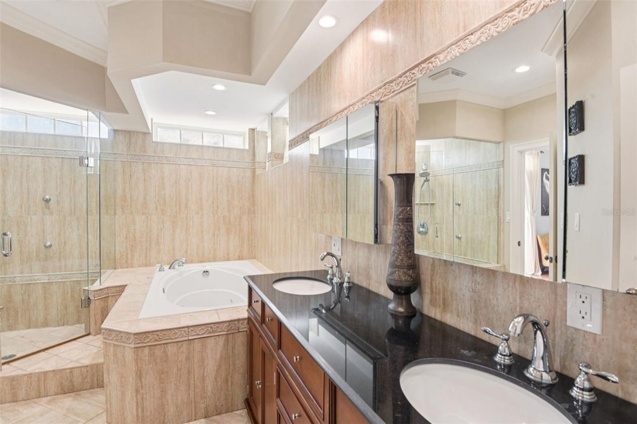 104 Palmera Boulevard Ne, Saint Petersburg, FL 33704 Photo