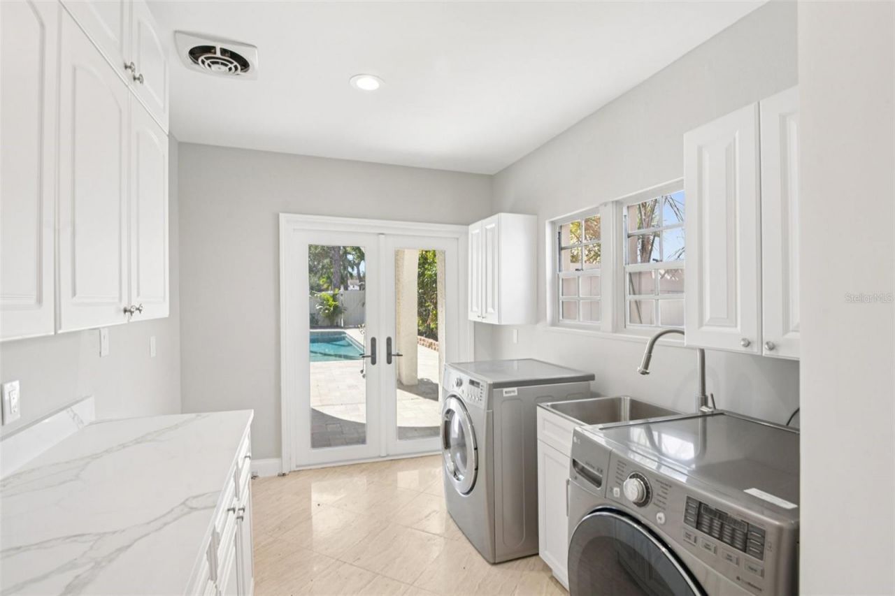 104 Palmera Boulevard Ne, Saint Petersburg, FL 33704 Photo