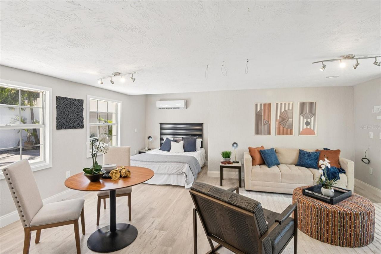 104 Palmera Boulevard Ne, Saint Petersburg, FL 33704 Photo