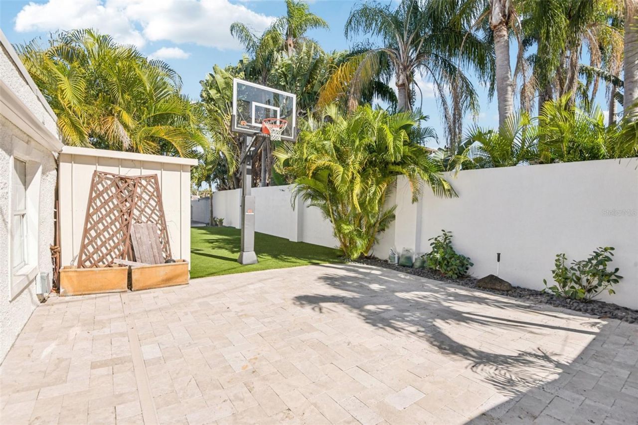 104 Palmera Boulevard Ne, Saint Petersburg, FL 33704 Photo