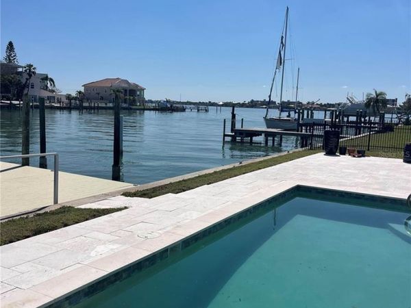 11145 4TH STREET E, TREASURE ISLAND, FL 33706