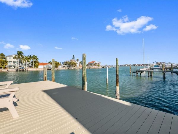 11145 4TH STREET E, TREASURE ISLAND, FL 33706