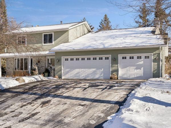 15357 Village Woods Drive, Eden Prairie, MN 55347