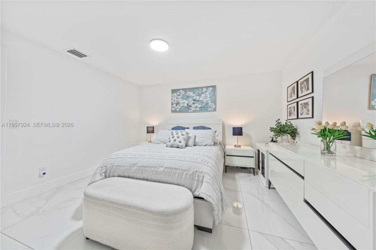 11011 SW 143rd Ct, Miami, FL 33186 Photo