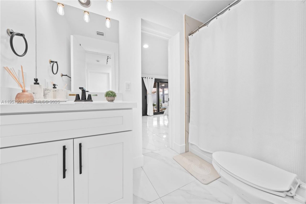 11011 SW 143rd Ct, Miami, FL 33186 Photo