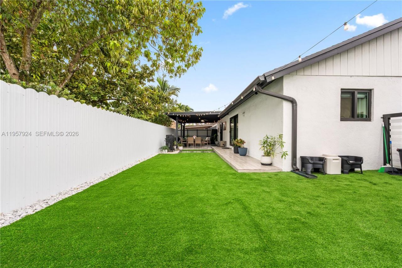 11011 SW 143rd Ct, Miami, FL 33186 Photo