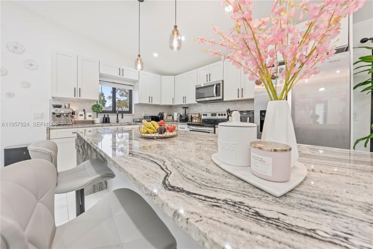 11011 SW 143rd Ct, Miami, FL 33186 Photo