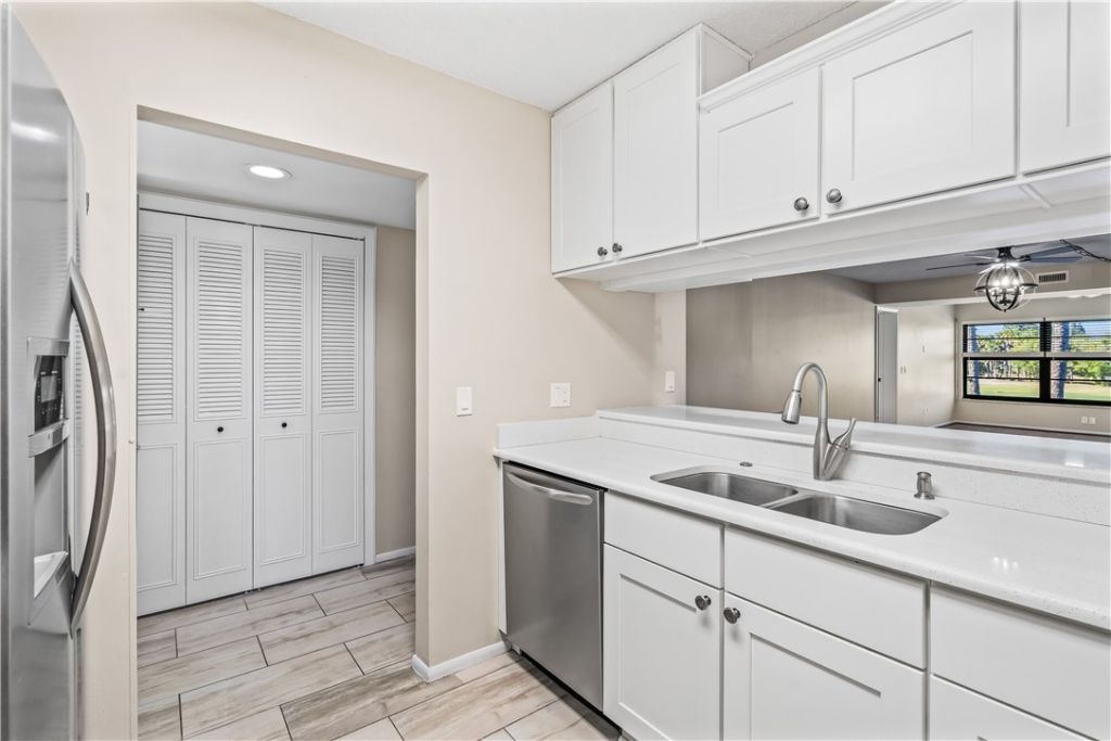 21 Plantation Drive, Unit 205, Vero Beach, FL 32966 Photo