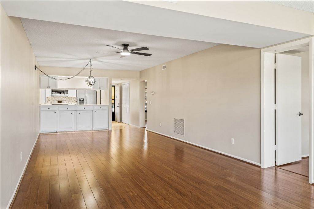 21 Plantation Drive, Unit 205, Vero Beach, FL 32966 Photo