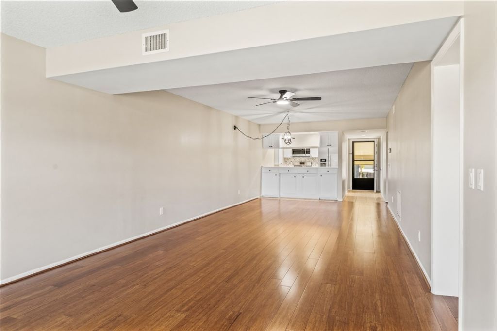21 Plantation Drive, Unit 205, Vero Beach, FL 32966 Photo