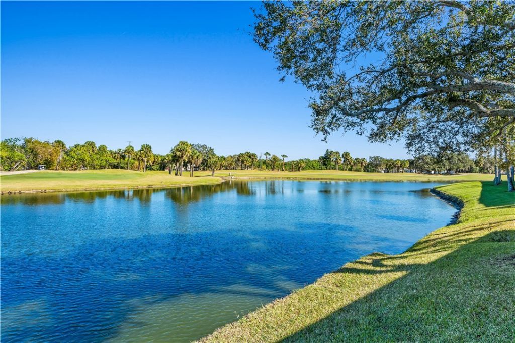 21 Plantation Drive, Unit 205, Vero Beach, FL 32966 Photo