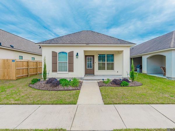 1445 Granby Dr, Baton Rouge, LA 70820