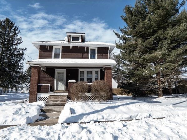 325 Market Street NE, Navarre, OH 44662