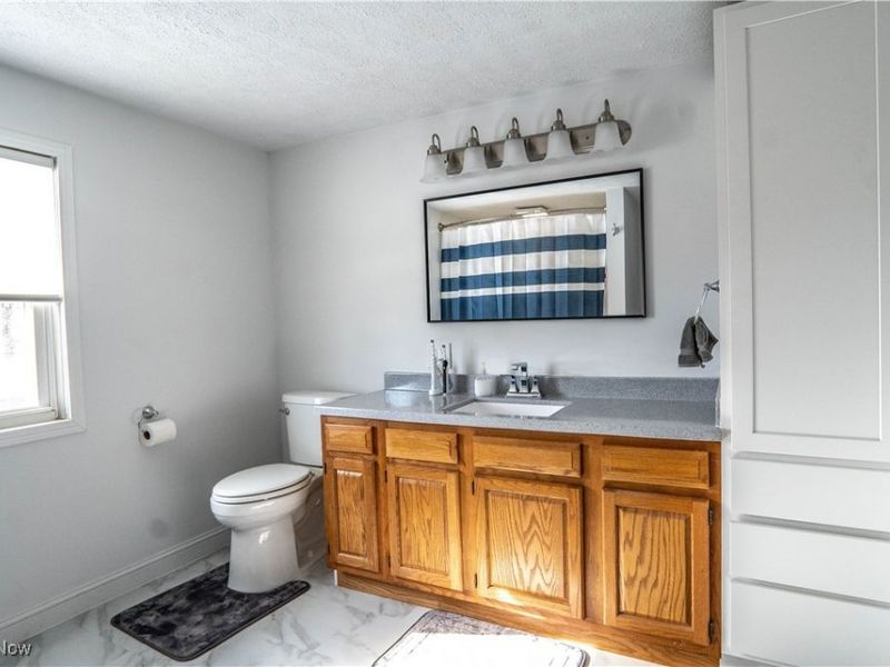 325 Market Street NE, Navarre, OH 44662 Photo 13