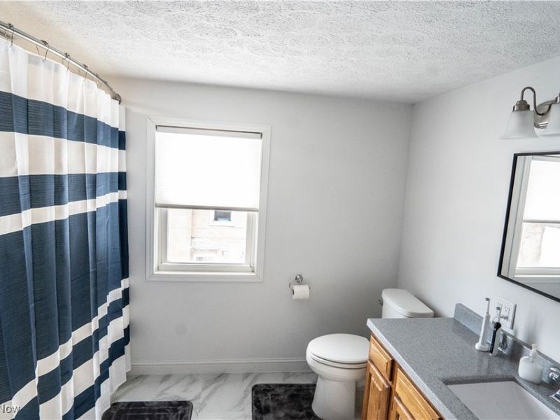 325 Market Street NE, Navarre, OH 44662 Photo 15