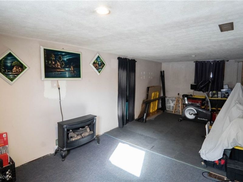 325 Market Street NE, Navarre, OH 44662 Photo 22