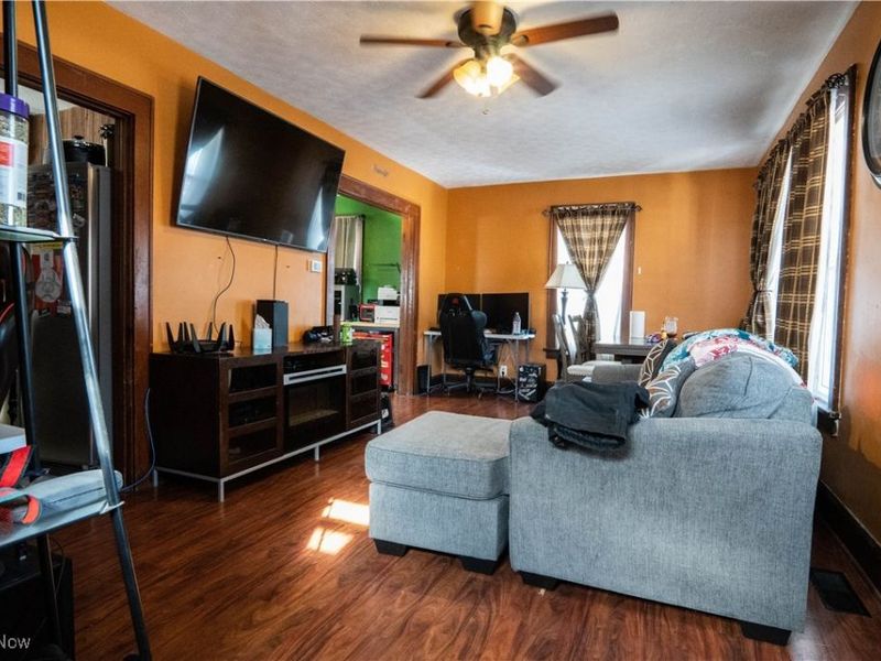 325 Market Street NE, Navarre, OH 44662 Photo 7