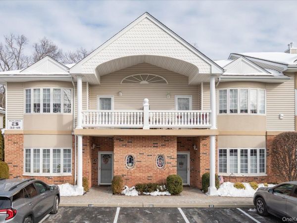 34 Sarah Court, Amityville, NY 11701