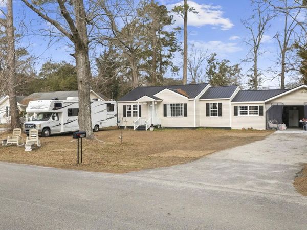 708 15th Ave., Conway, SC 29526