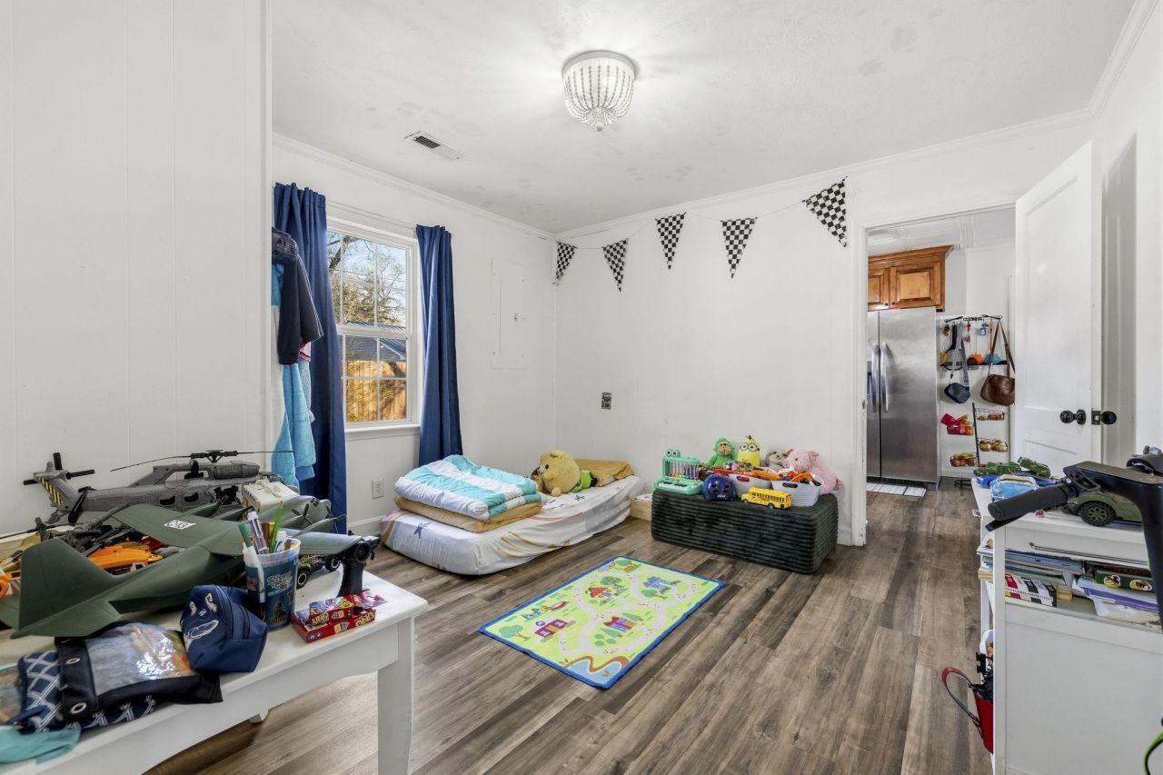 708 15th Ave. Photo 19