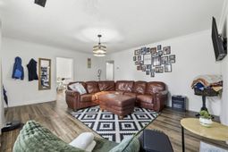 708 15th Ave. photo 4