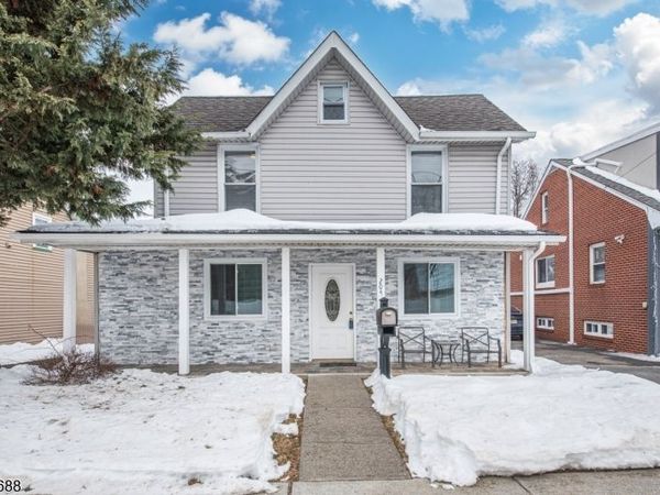 204 E Lindsley Rd, Cedar Grove, NJ 07009