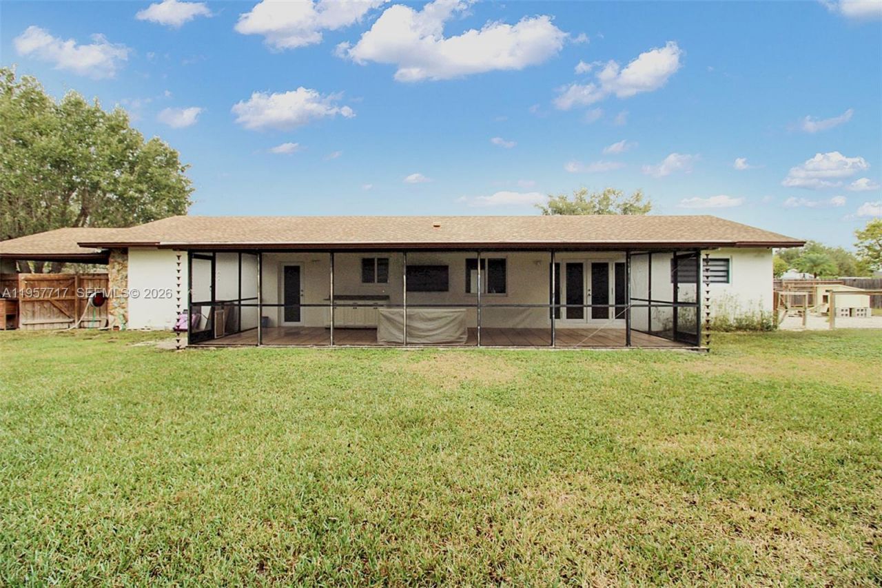 19520 SW 307th St, Homestead, FL 33030 Photo